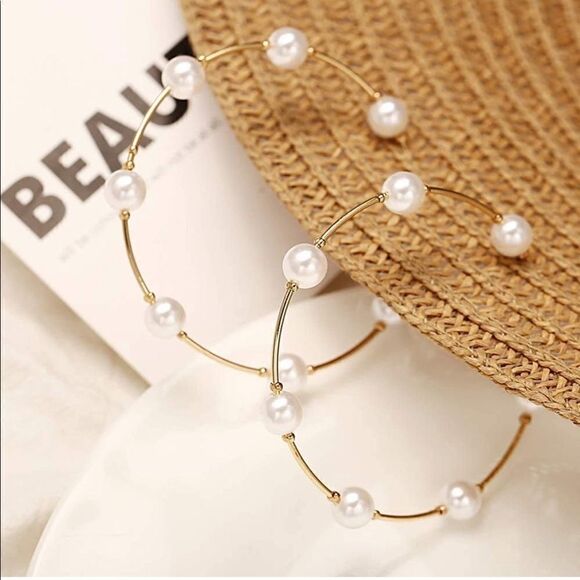 Zara Statement Pearl Earrings - Picture 3 of 4